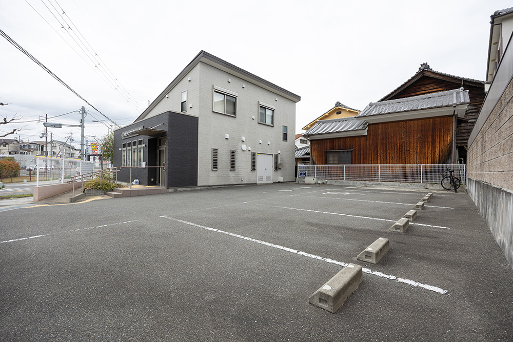 お車でお越しの場合